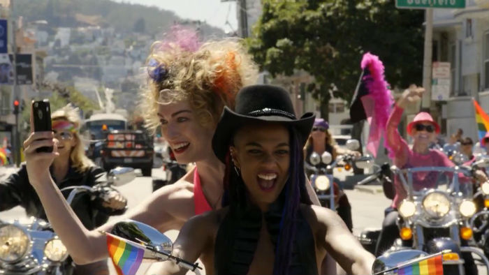 Nomi-y-Amanita-pride